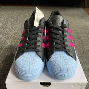 ADIDAS ORIGINALS: NWT Superstar MG Mens10US sneakers FB3028 CBLACK/GLOBLU/SHOPNK